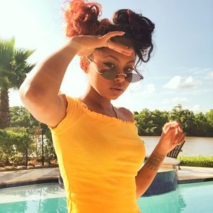 Meet your Posher, Sav